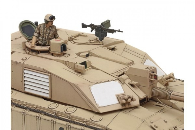 TAMIYA 1/48 British Main Battle Tank Challenger 2 (Desert