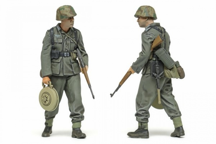 TAMIYA 1/35 German Infantry Set (Late WWII) TAMIYA 1/35 German Infantry Set (Late WWII)