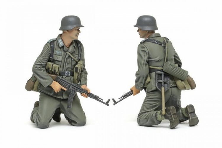 TAMIYA 1/35 German Infantry Set (Late WWII) TAMIYA 1/35 German Infantry Set (Late WWII)