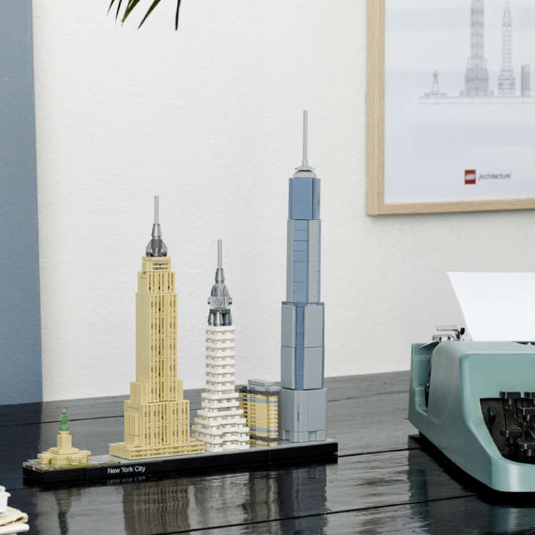 LEGO Architecture 21028 - New York City
