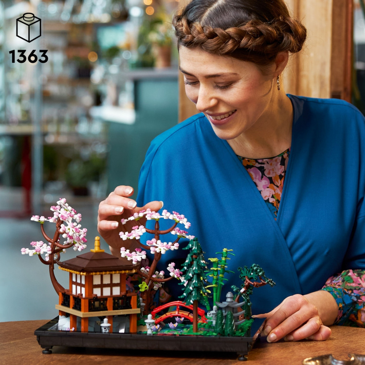 LEGO Icons 10315 - Tranquil Garden LEGO Icons 10315 - Tranquil Garden