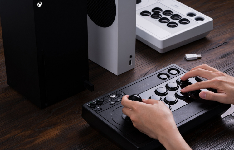 8BitDo Arcade Stick, Black, Xbox / PC 8BitDo Arcade Stick, Black, Xbox / PC