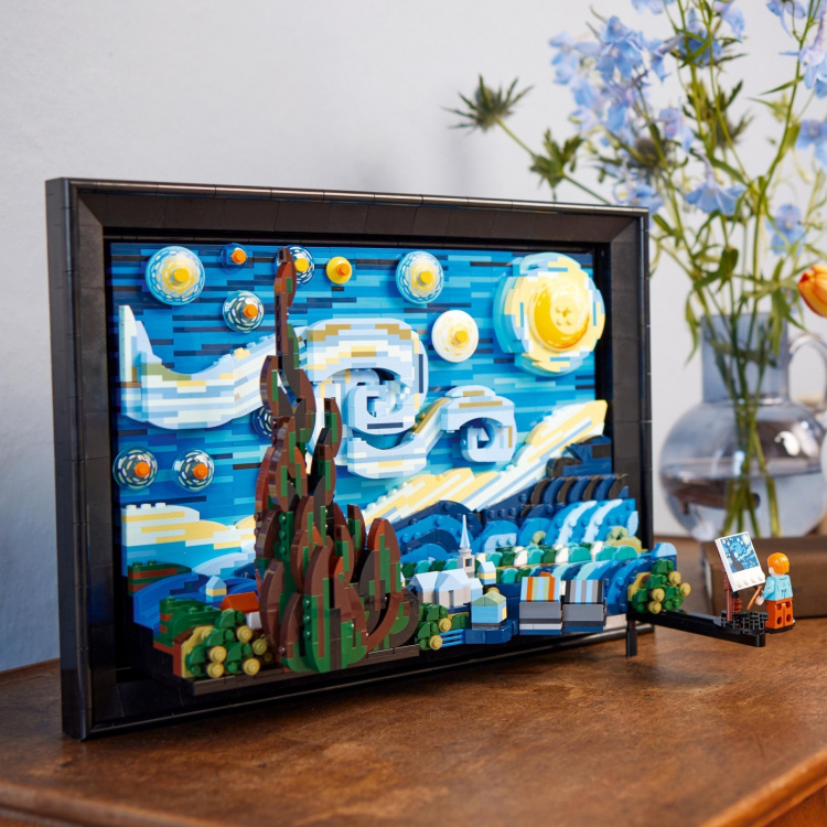 LEGO Ideas 21333 - Vincent van Gogh - The Starry Night