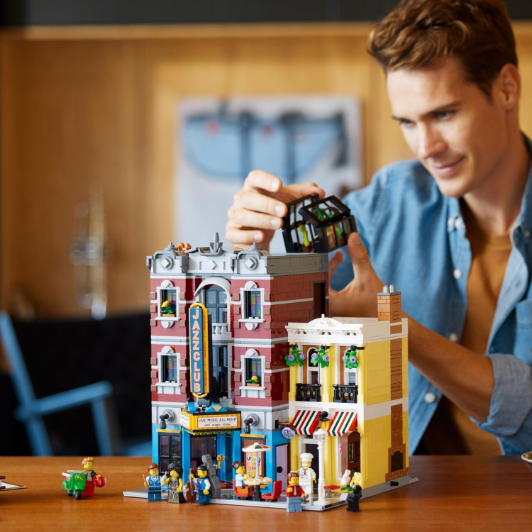LEGO Icons 10312 - Jazz Club LEGO Icons 10312 - Jazz Club