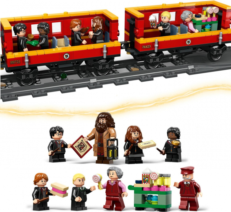 LEGO Harry Potter 76423 - Hogwarts Express Train Set with Hogsmeade Station