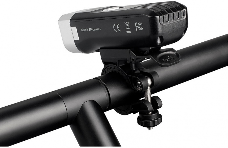 Fenix bC25R fietslamp