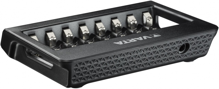 Varta LCD Multi Charger+ (type 57681) laadt tegelijkertijdtot 8x AA- of AAA-batterijen (NiMH) op