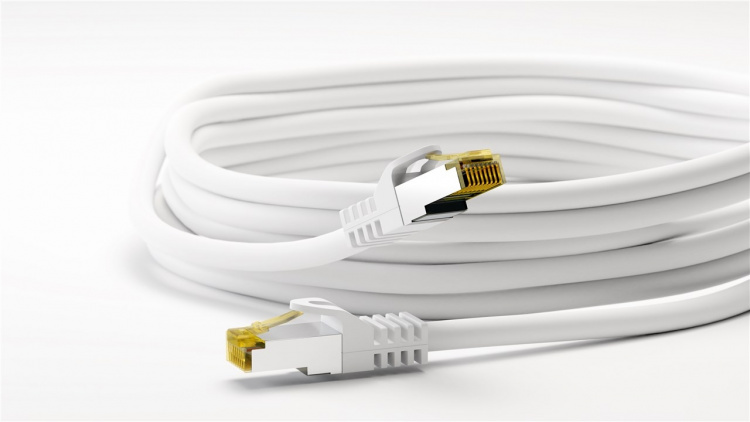 Goobay RJ45 netwerkkabel S/FTP (PiMF), 500 MHz, met CAT 7 ruwe kabel, wit, 1 m LSZH halogeenvrije kabelmantel, koper, RJ45-connector (CAT 6A)