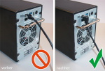 Goobay CAT 6 netwerkkabel 1x 90° haaks, U/UTP, zwart met koper beklede aluminium geleider (CCA), vergrendelingsbescherming aan de bovenkant, 10 m