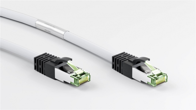 Goobay CAT 8.1 Patchkabel, S/FTP (PiMF), wit 99,9% zuurstofvrije koperen geleider (OFC), AWG 24, halogeenvrije kabelmantel (LSZH), 0.25 m