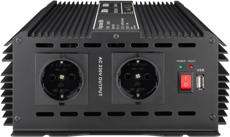 Goobay Spänningsomvandlare DC/AC (12 V - 230 V/3000 W) USB omvandlar 12 V DC till 230 V AC