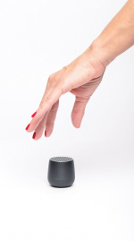 Lexon Mino+ -Bluetooth-kaiutin, tummanharmaa Lexon Mino+ -Bluetooth-kaiutin, tummanharmaa