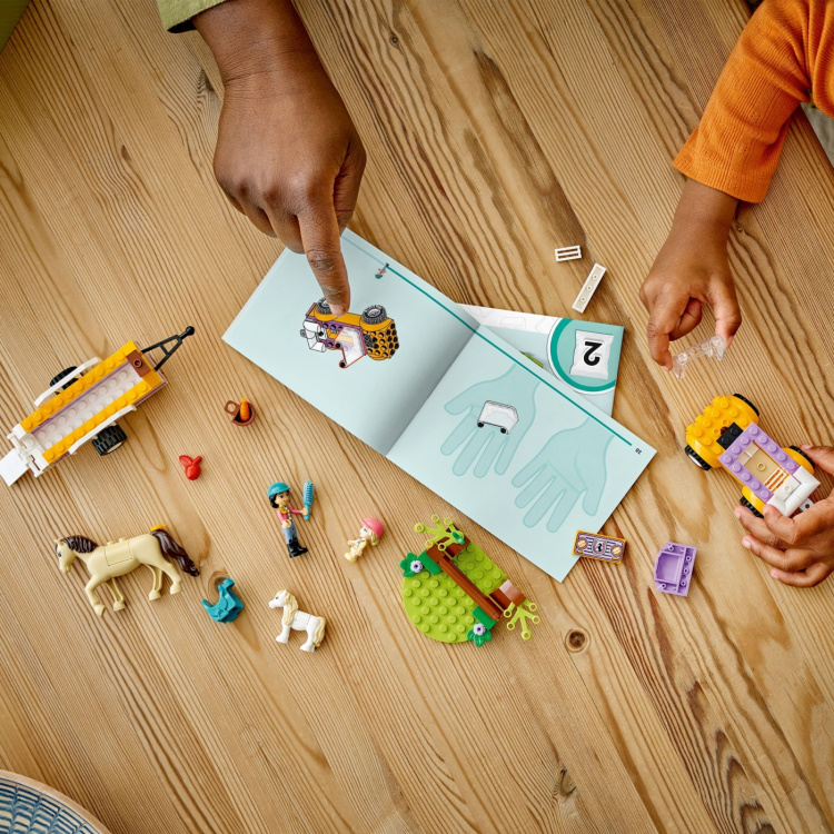 LEGO Friends 42634 - Horse and Pony Trailer LEGO Friends 42634 - Horse and Pony Trailer