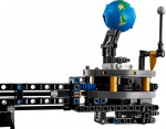 LEGO Technic 42179 - Planet Earth and Moon in Orbit LEGO Technic 42179 - Planet Earth and Moon in Orbit