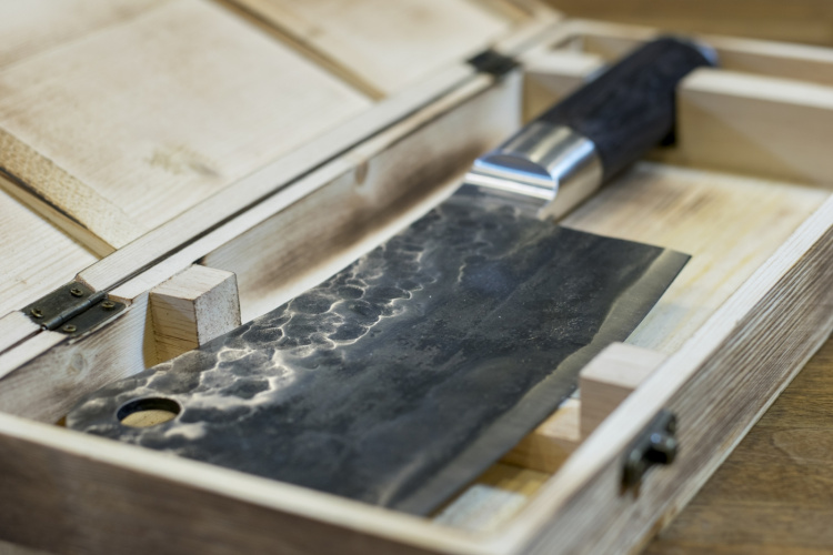 Satake Kuro Chopper köttyxa, 18 cm