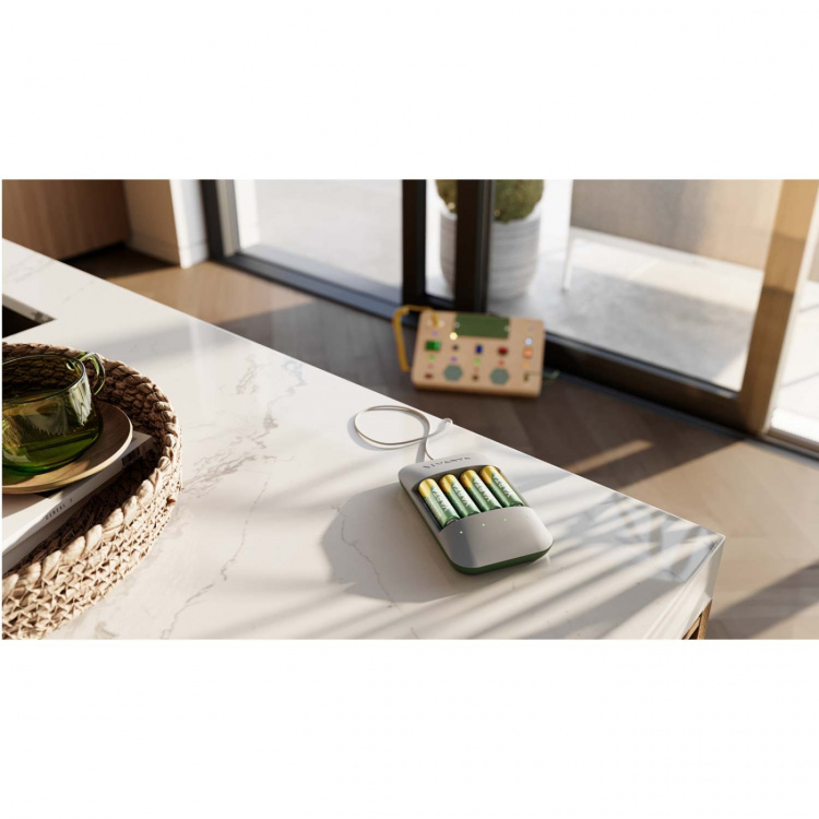 Varta Eco Charger Pro Recycled inkl. 4x AA 2100 mAh