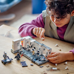 LEGO Star Wars 75387 - Går ombord på Tantive IV™-skeppet