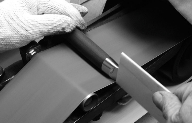 KAI Shun Classic DM0719 20 cm - Chef\'s Knife with Oval Sharpening