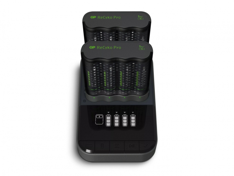 GP Pro Charger 2pcs w/charg.st.+ 8xAA Photoflash (PB)