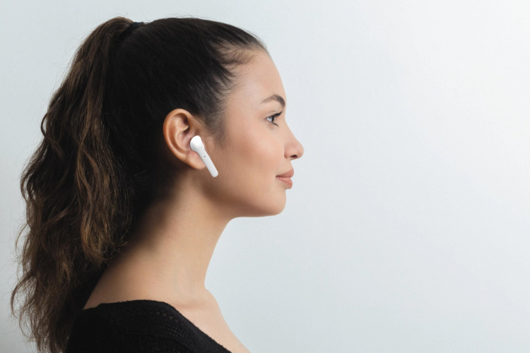 Puro Bluetooth Slim Pod hörlurar med laddstation, Vit Puro Bluetooth Slim Pod hörlurar med laddstation, Vit