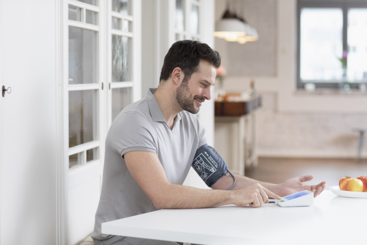 Medisana BU584 Connect -blood pressure monitor, white