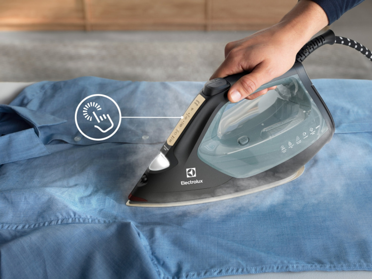 Electrolux Renew 800 E8SI2-6OG strykjärn