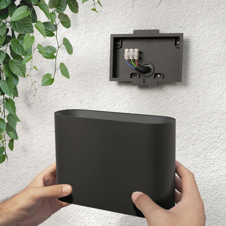 Philips Hue Dymera Vägglampa inom- och utomhus White and Color Ambiance Svart