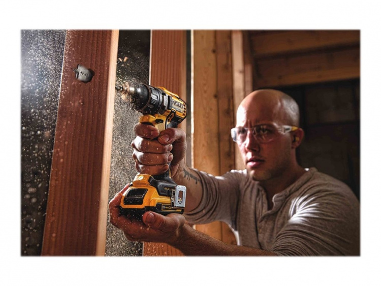 DeWALT DCD791D2 Drill/Driver 2 batteries included Keyless chuck