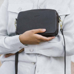 Aarni hertenleer schouderriem, zwart/goud