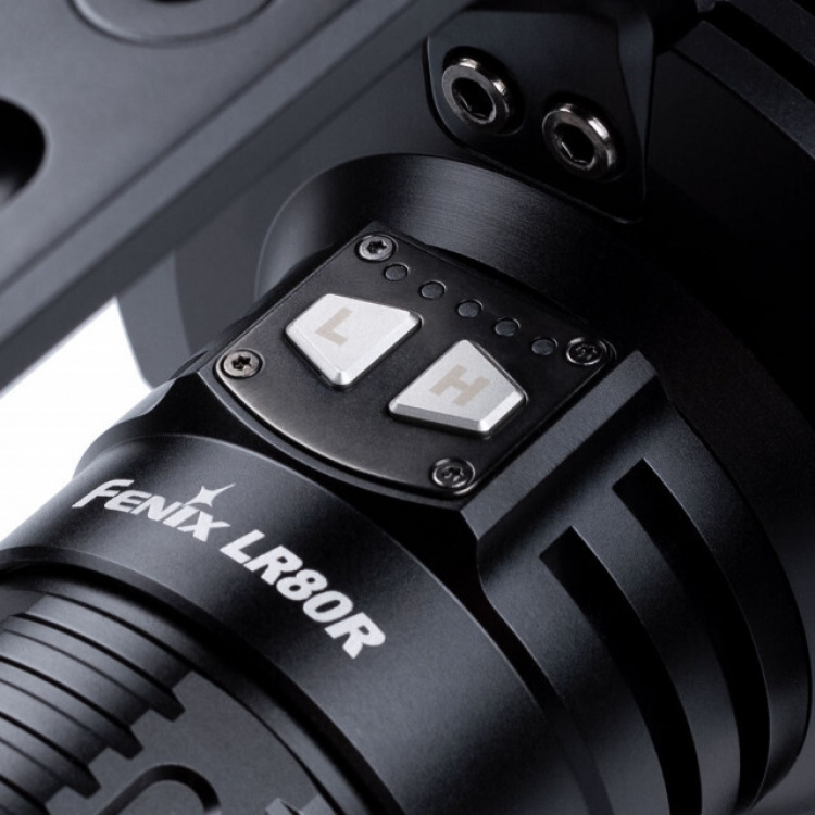 Fenix LR80R handlamp