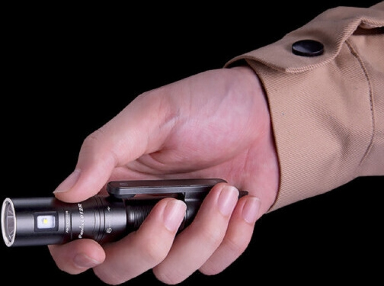 Fenix LD12R zaklamp, 600 lm