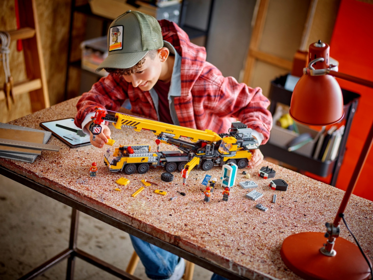 LEGO City Grote Voertuigen 60409 - Gele mobiele bouwkraan