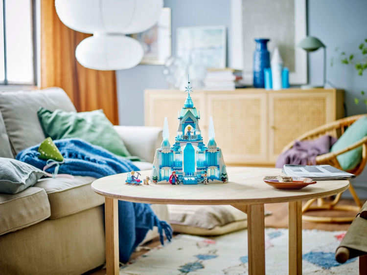 LEGO Disney Prinses 43244 - Elsa\'s ijskasteel