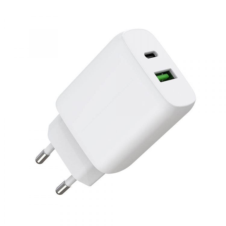 GEAR Laddare 220V 1xUSB-C + 1xUSB-A PD/PPS 30W + 18W QC Vit GEAR Laddare 220V 1xUSB-C + 1xUSB-A PD/PPS 30W + 18W QC Vit