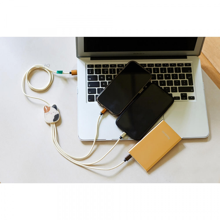 Squishmallows Chargercable 1.2m Cam 3in1 USB-C/Micro/Lightning Squishmallows Chargercable 1.2m Cam 3in1 USB-C/Micro/Lightning