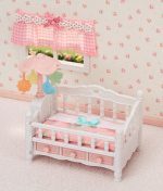 Sylvanian Families Babybedje met mobiel