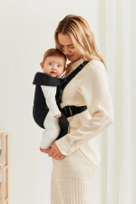 BabyBjörn Mini Geweven Rugzak, zwart