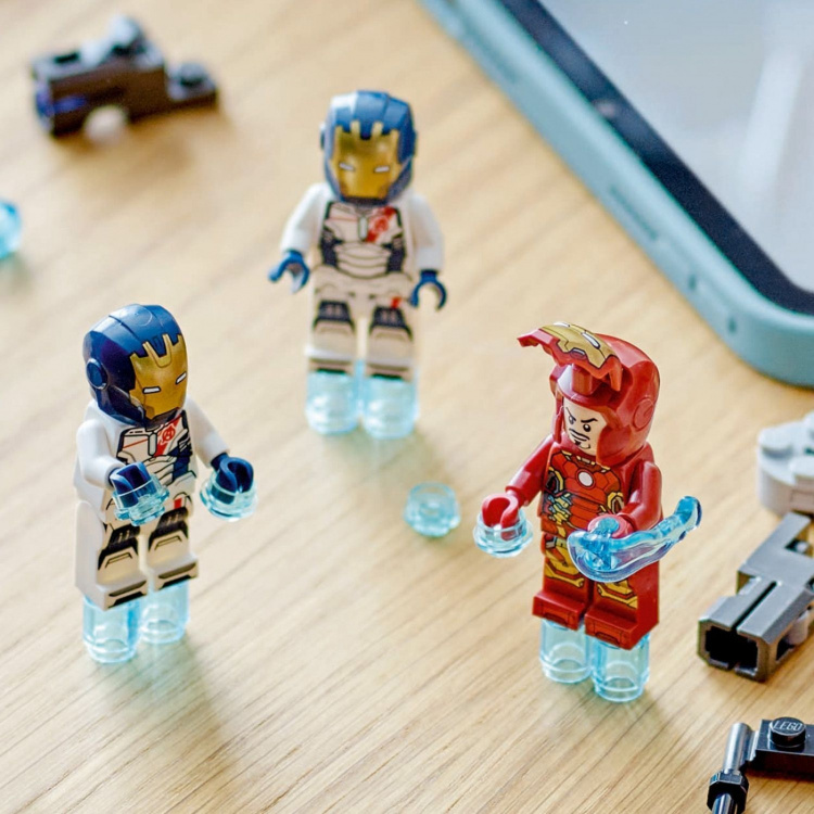 LEGO Super Heroes Marvel 76288 - Iron Man en het IJzeren Legioen vs. de Soldaat van Hydra