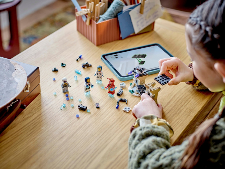 LEGO Super Heroes Marvel 76288 - Iron Man en het IJzeren Legioen vs. de Soldaat van Hydra