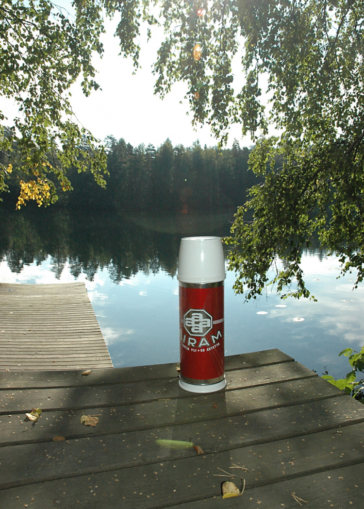 Airam thermosfles 1 liter, rood