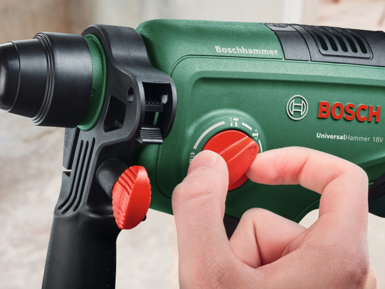 Bosch UniversalHammer 18V accuklopboorhamer, solo + adapter Bosch UniversalHammer 18V accuklopboorhamer, solo + adapter