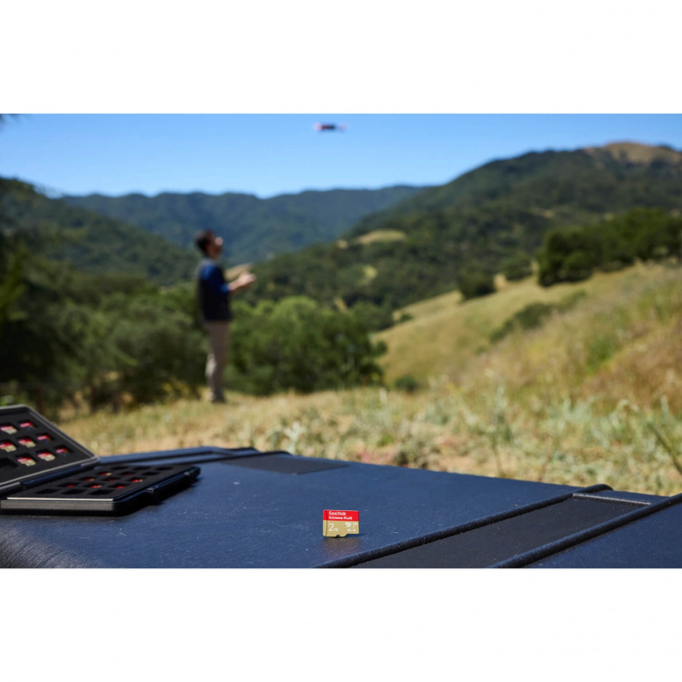 SanDisk Minneskort MicroSDXC Extreme Plus 2TB UHS-I Med Adapter