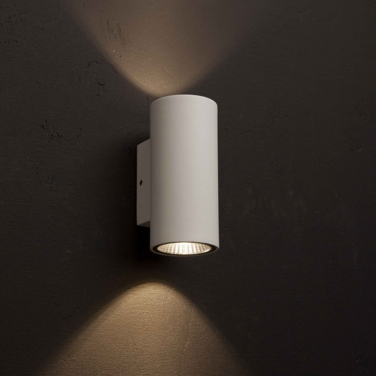 Llitt Erik II Väggarmatur LED IP65 3000K 6W 494lm Vit Llitt Erik II Väggarmatur LED IP65 3000K 6W 494lm Vit