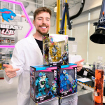 MR. BEAST LAB MR BEAST LAB - COLLECTOR FIGURE ASS (24726)
