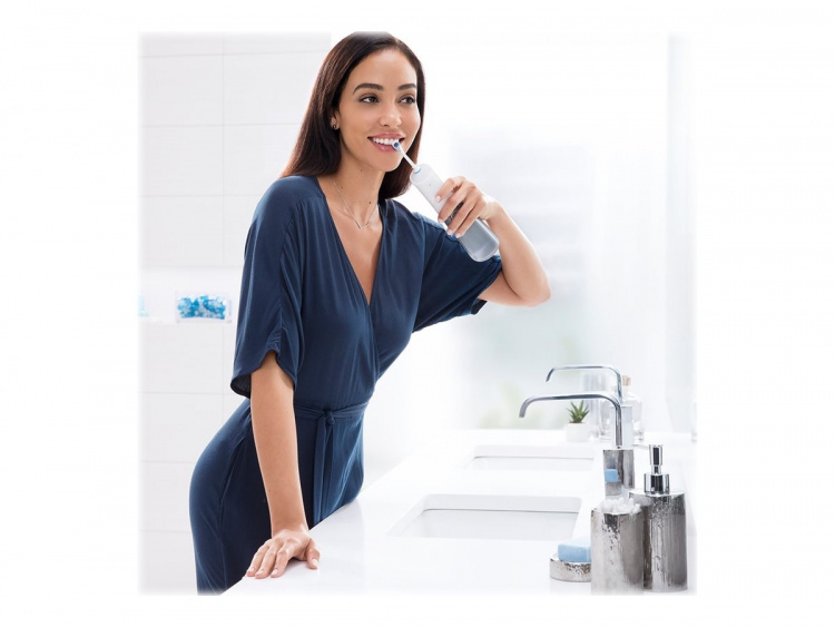 Oral B Aquacare 6 Pro-Expert, Mouth Shower, White