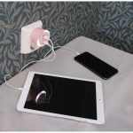 CAPiDi Säkerhetstimer USB A+C 1-4 3.4A Rosa