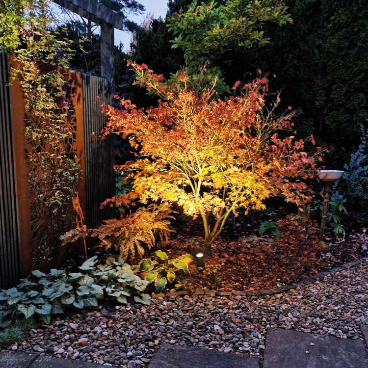 LightsOn Luna Startpaket 2 x Trädgårdsspot Grå LightsOn Luna Startpaket 2 x Trädgårdsspot Grå