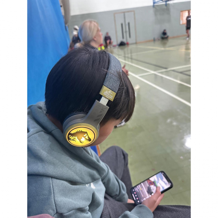 Jurassic World Hörlurar T-rex Trådlös LED On-Ear