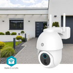 Nedis SmartLife Camera voor Buiten | Spotlight | 3MP Full HD 1296p | Pan tilt | IP65 | Max. batterijduur: 3 Maanden | Cloud Opslag (optioneel) / microSD (niet inbegrepen) | 5 V DC | Met bewegingssensor | Nachtzicht | Wit