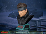 First4Figures Metal Gear Solid (Solid Snake Life-Size Bust) RESIN standbeeld
